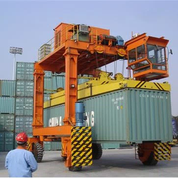 Container straddle truck